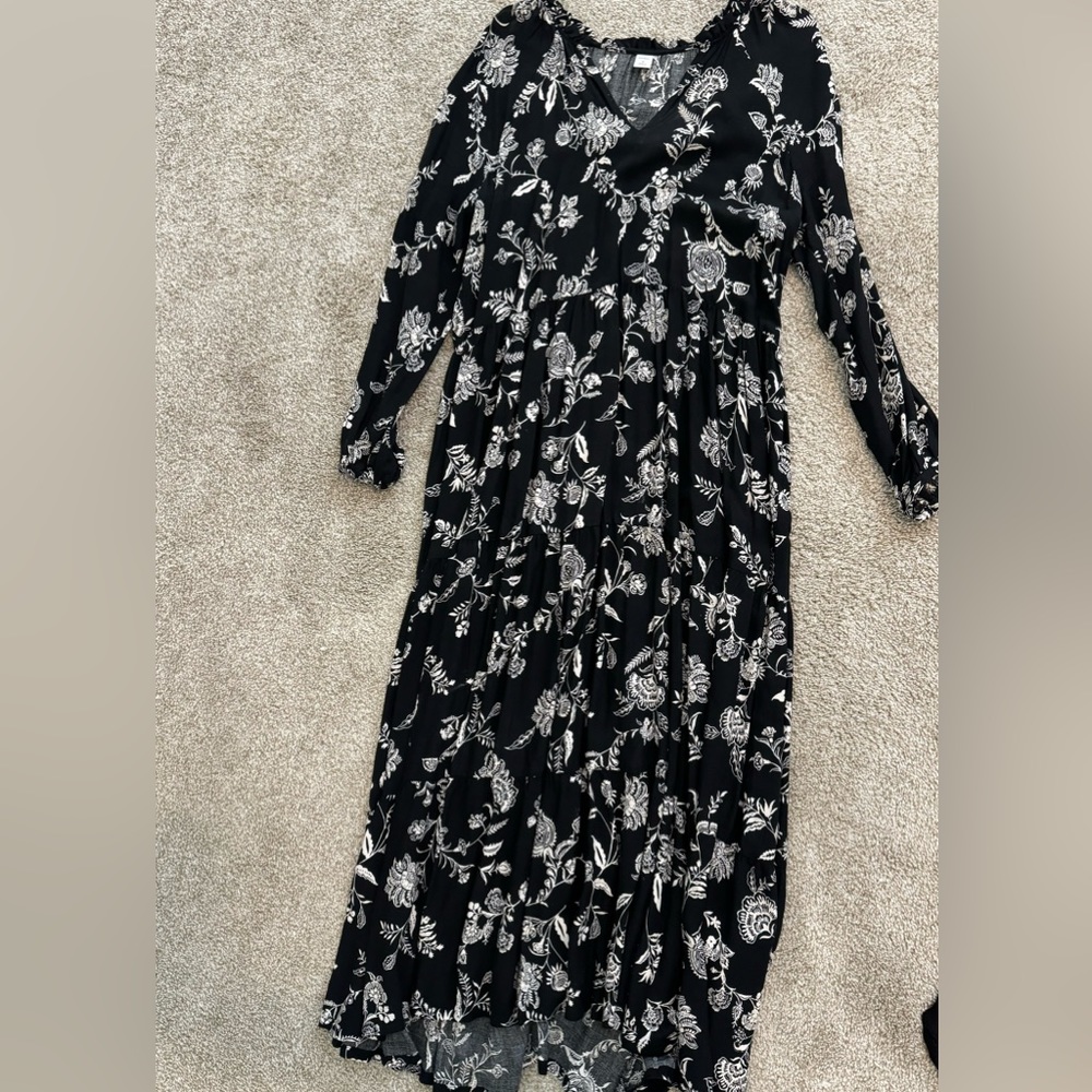 Women long sleeve maxi dress size Medium